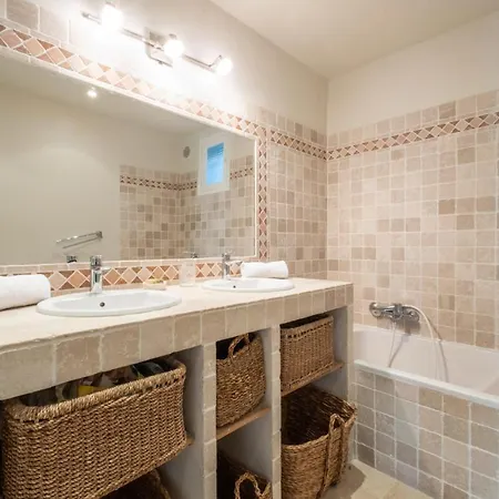 House With Heated Swimming Pool Cannes